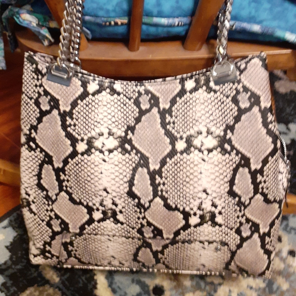 Ladies handbag
